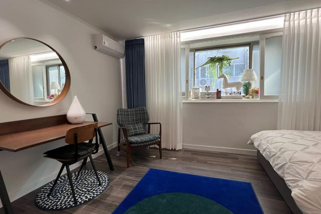 Hongdae 3Bedroom Apartment #14 Сеул Экстерьер фото