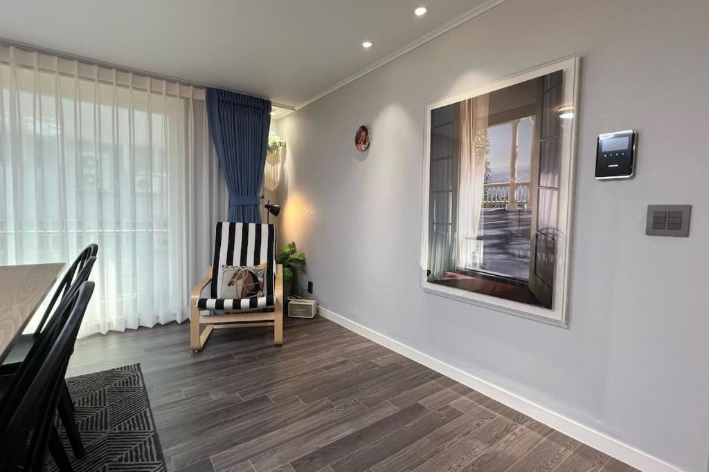 Hongdae 3Bedroom Apartment #14 Сеул Экстерьер фото